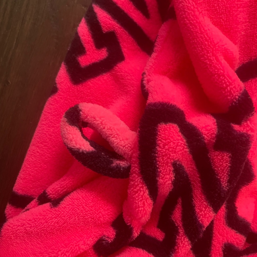 PINK Victoria's Secret Fuzzy Pink and Black Robe - Picture 3 of 3